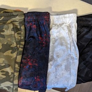 4 Pairs of Old Navy Boys Shorts, Size M (8)
